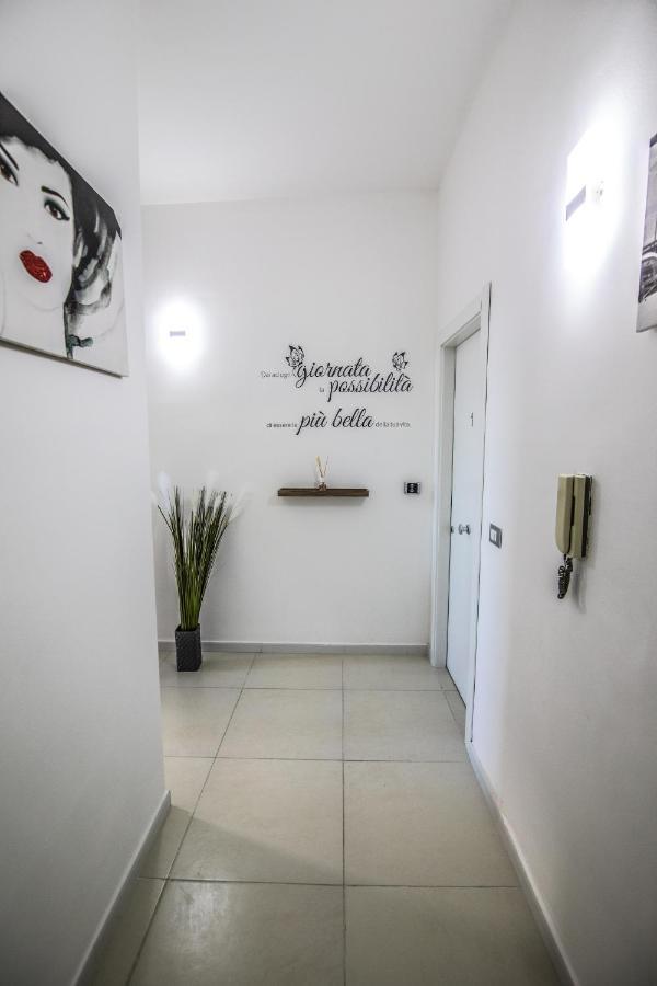 Piano Monaco Apartment Carini Kültér fotó